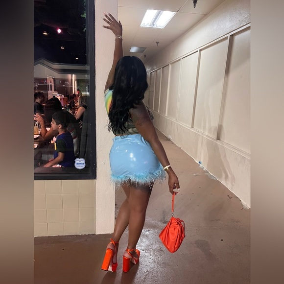 Faux leather skirt - Picture 2 of 3